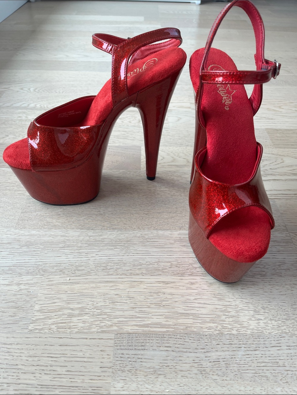 Pleaser Adore-709GP